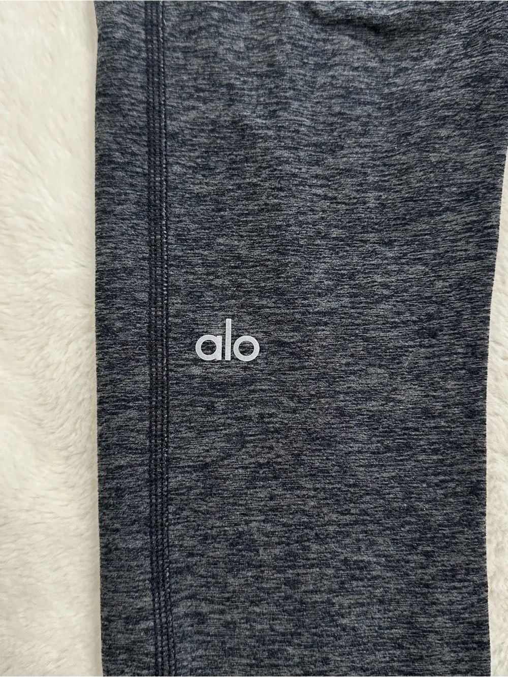 Alo Yoga High-Waist Alosoft Lounge Leggings Gray Medium